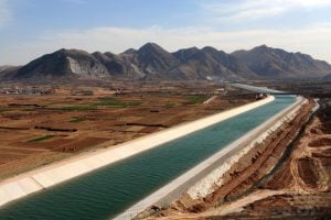 <p>Water from the Yangtze finally arrived in Beijing in December as the middle route of the diversion project came online (Photo by Bo Song)</p>