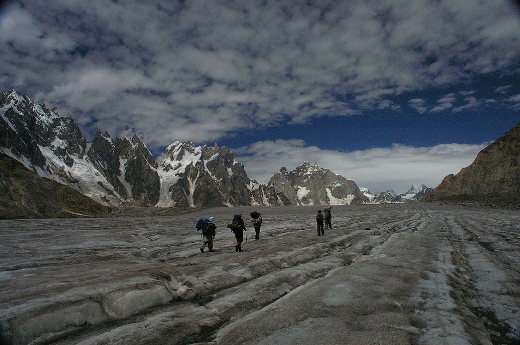<p>Biafo Glacier, Gilgit, Pakistan &#8211; local people in this areahave a long tradition of growing glaciers to irrigate crops [image by Ben Tubby/Flickr]</p>