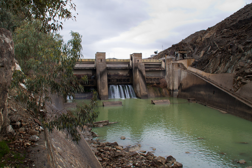<p>A dam on the Kabul River(Photo: Flickr/ Peretz Partensky)</p>