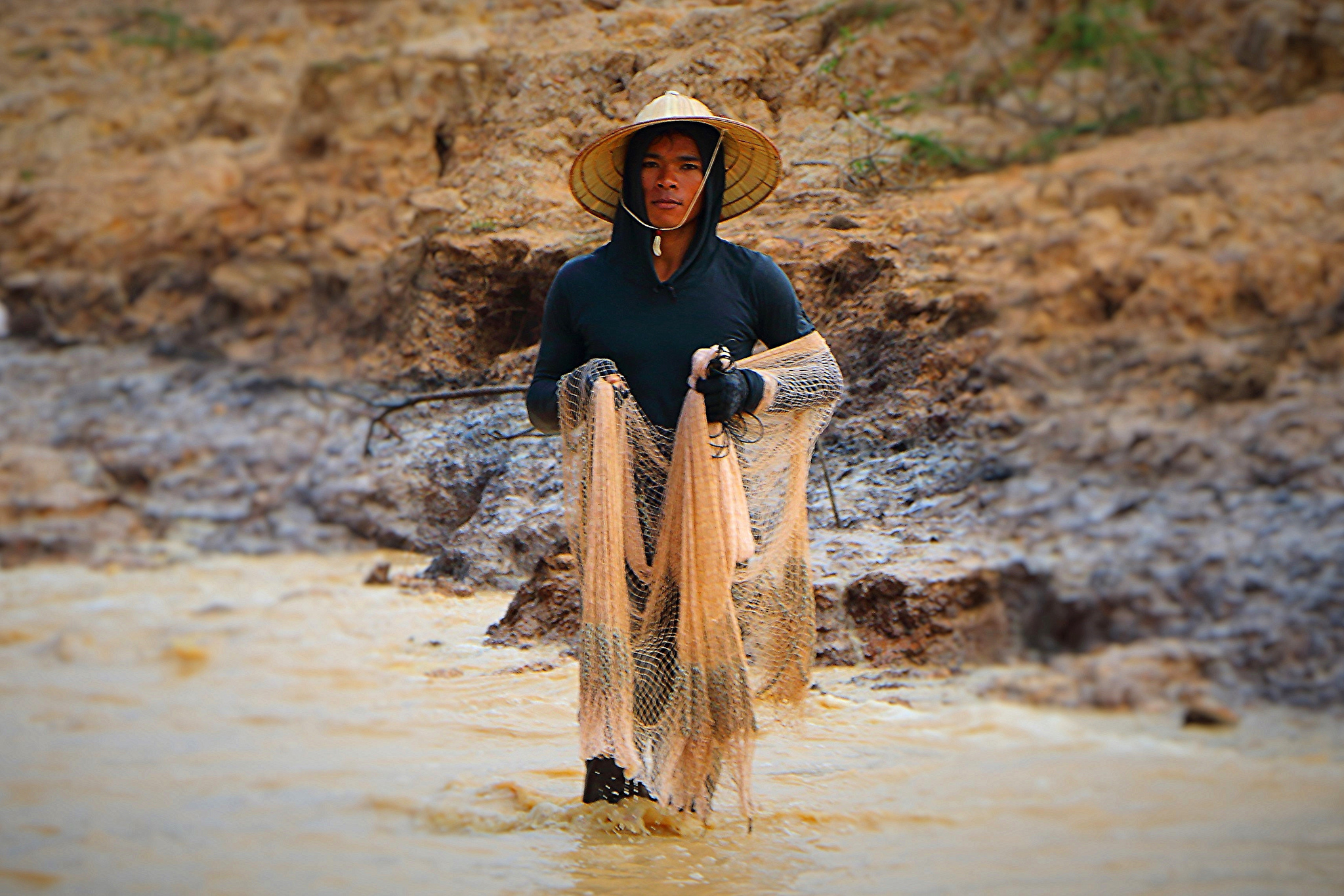 <p>Fishermen of Tonlé Sap in Cambodia will be the biggest losers from the cumulative impact of dams in China and Southeast Asia. (Photo: Juan Antonio F. Segal )</p>