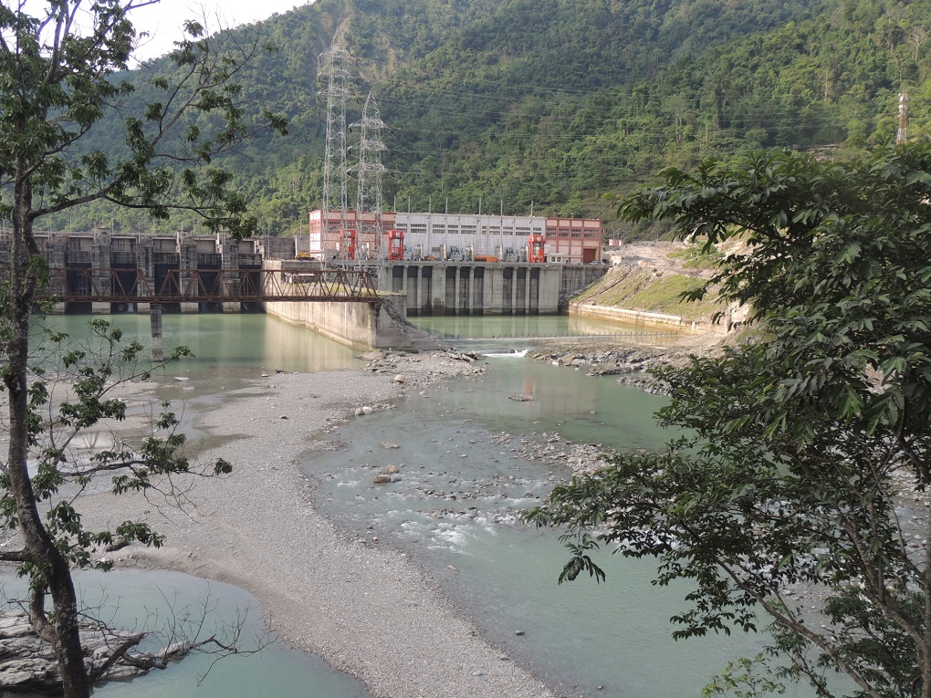 <p>Where is the water? The Teesta is barely a trickle once it clears the hydropower dams [image by: Jayanta Basu]</p>