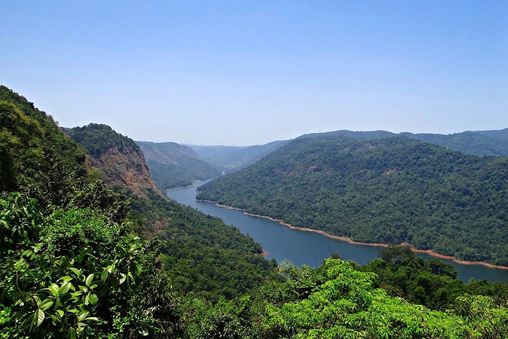 <p>Community ownership of forests can help combat climate change [image of India&#8217;s Western Ghats by: Bishnu Sarangi]</p>
