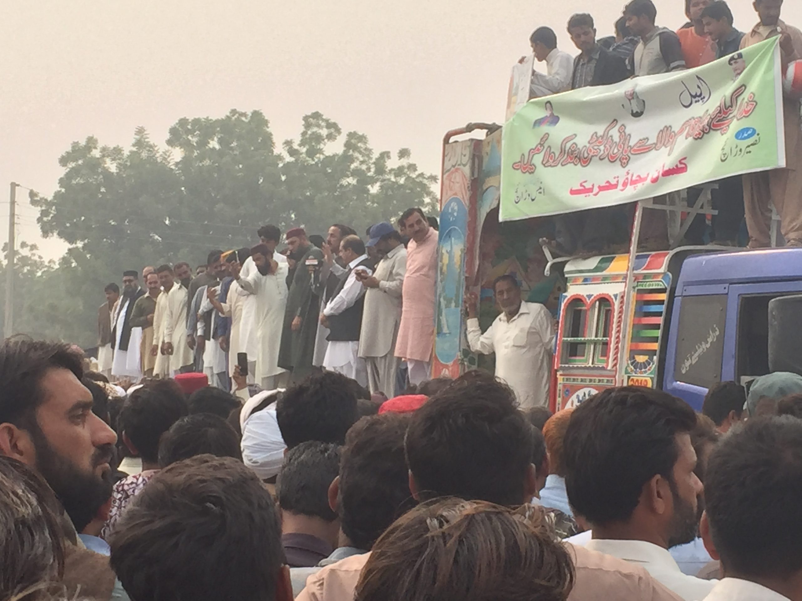<p>Farmers hold protests  in Rahim Yar Khan, Punjab province, over water theft from the Indus canal system.</p>