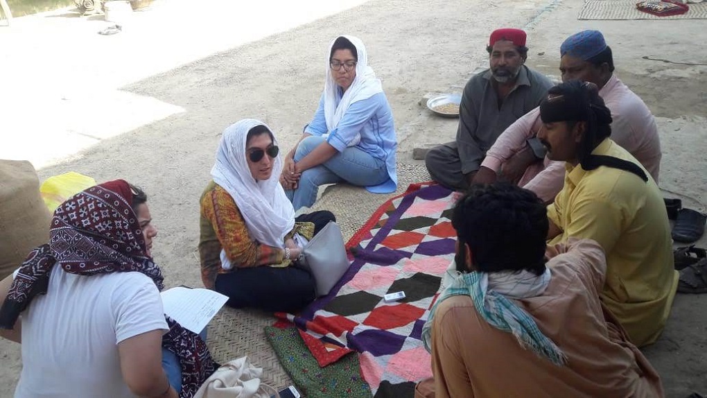 The Climate Stories Pakistan team listens to climate migrants from the Lake Manchar are