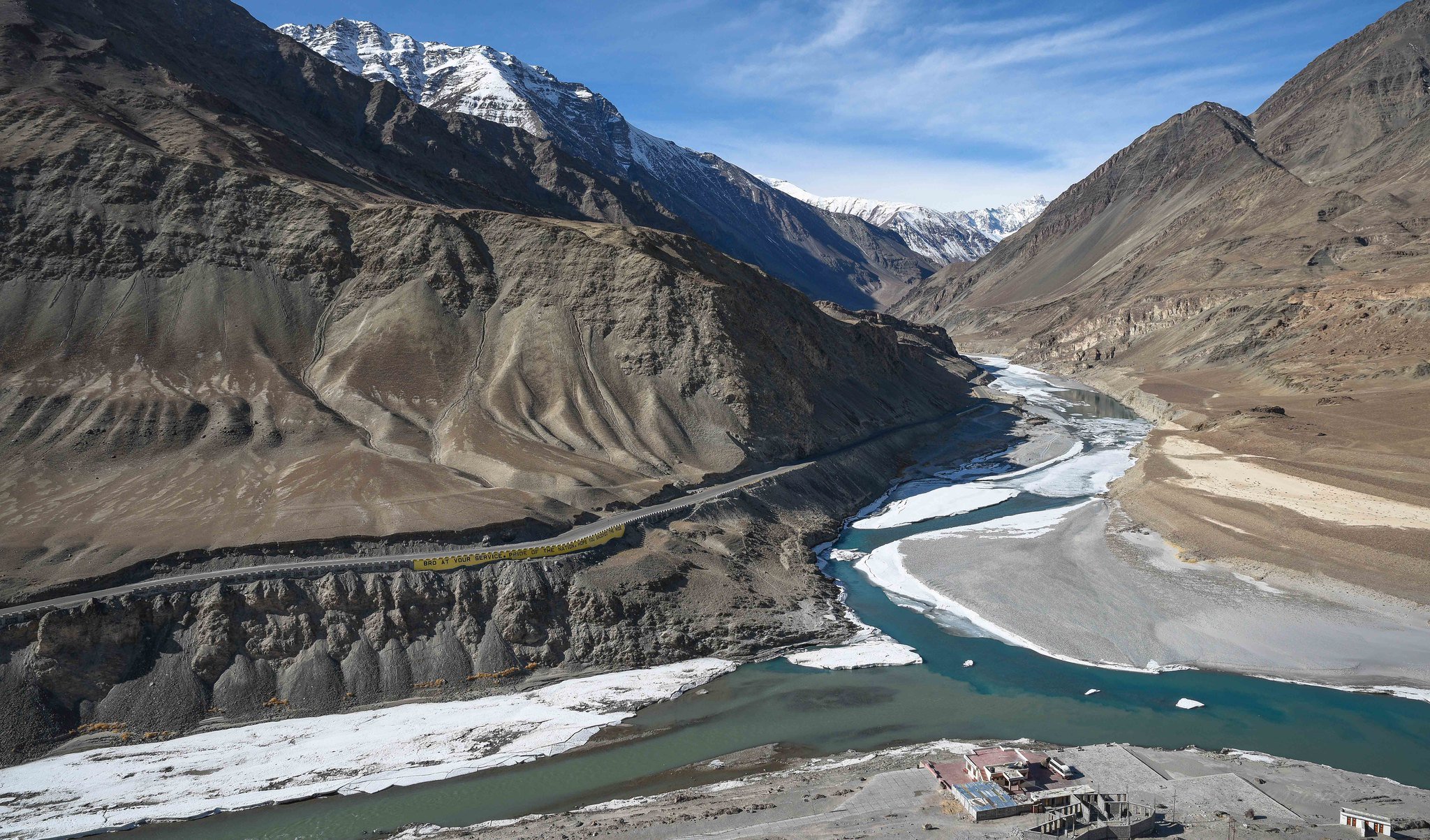 <p>Confluence of Indus River and Zanskar rivers originating in the high Himalayas</p>
