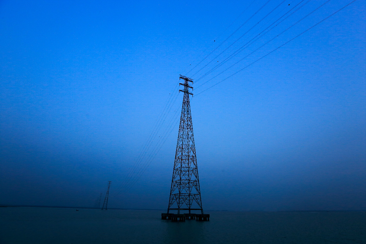 <p>China was involved in 18.4 gigawatts of coal-fired power projects in Bangladesh as of May 2019 [image via: Alamy]</p>