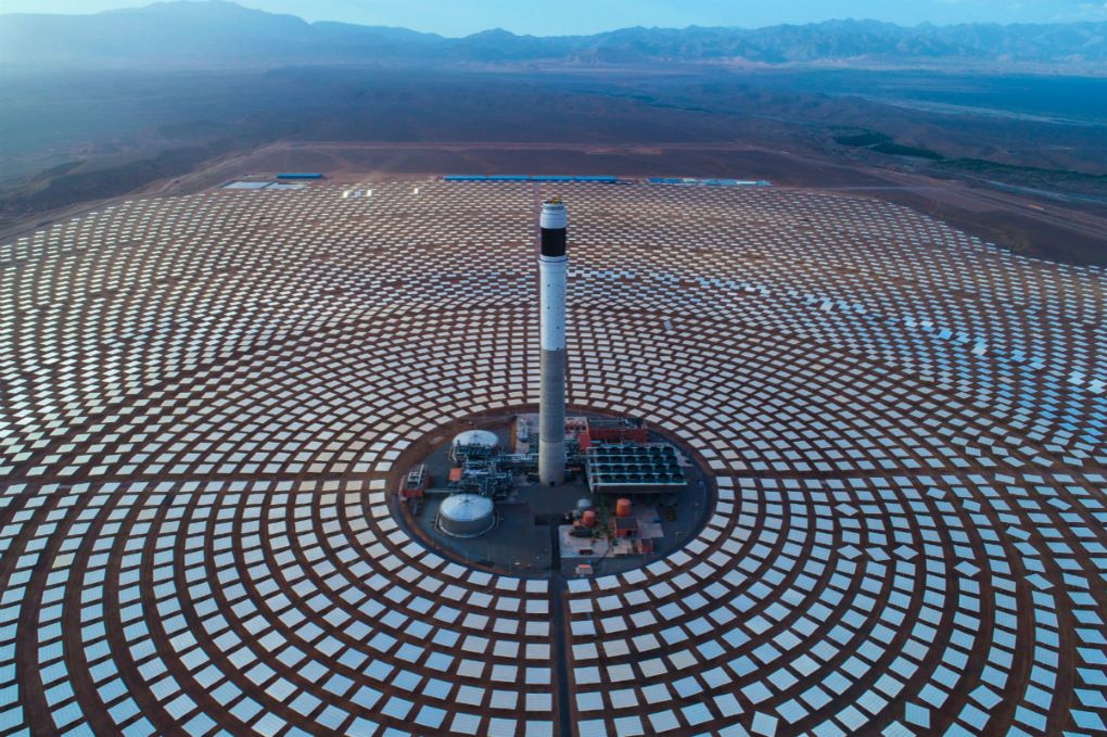 <p>A Chinese-funded solar farm in Morocco. Can China use its aid to push for a renewable transition in Asia as it has begun to do elsewhere in the world? [image from: Alamy]</p>
