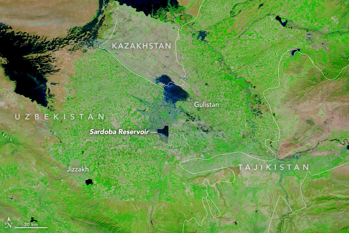 Uzbekistan map showing the reservoir on May 8 2020, showing the emptied reservoir and the extent of the flood water across Uzbek-Kazakh border