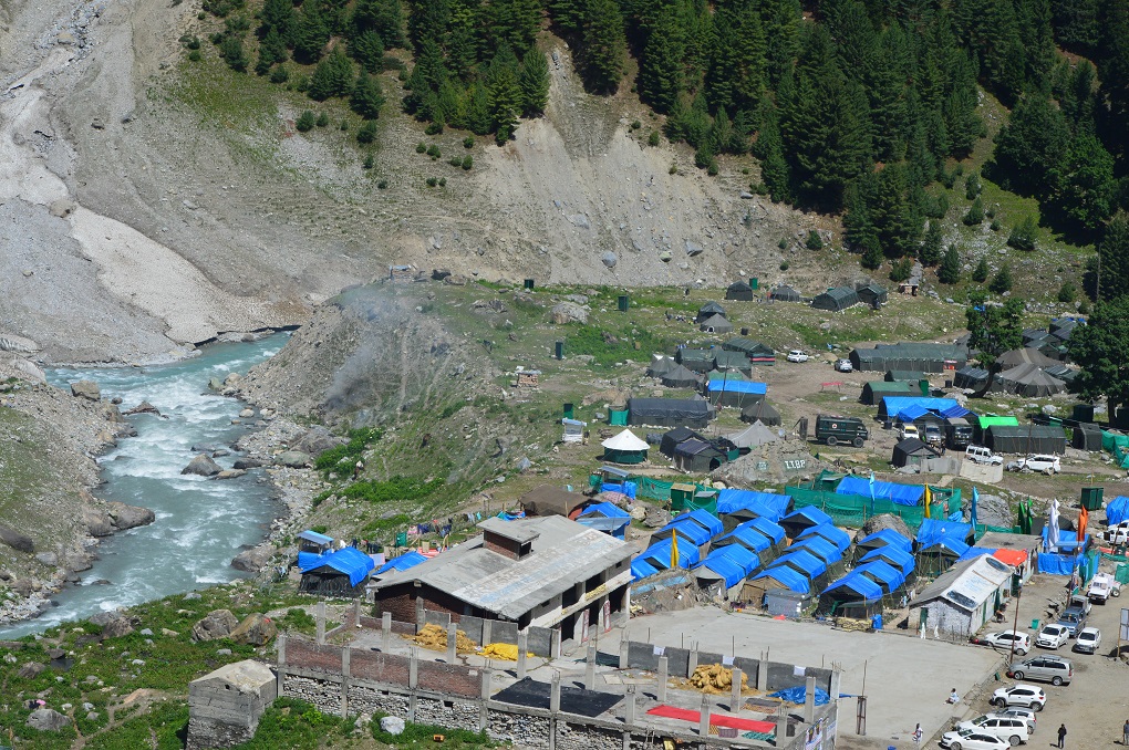 A campsite at Baltal route of the Yatra (Photo___Athar Parvaiz)