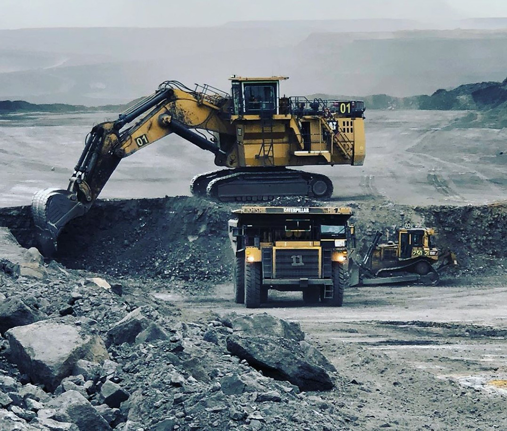 A coal mine in the Gobi desert [image by: O. Odonchimeg]