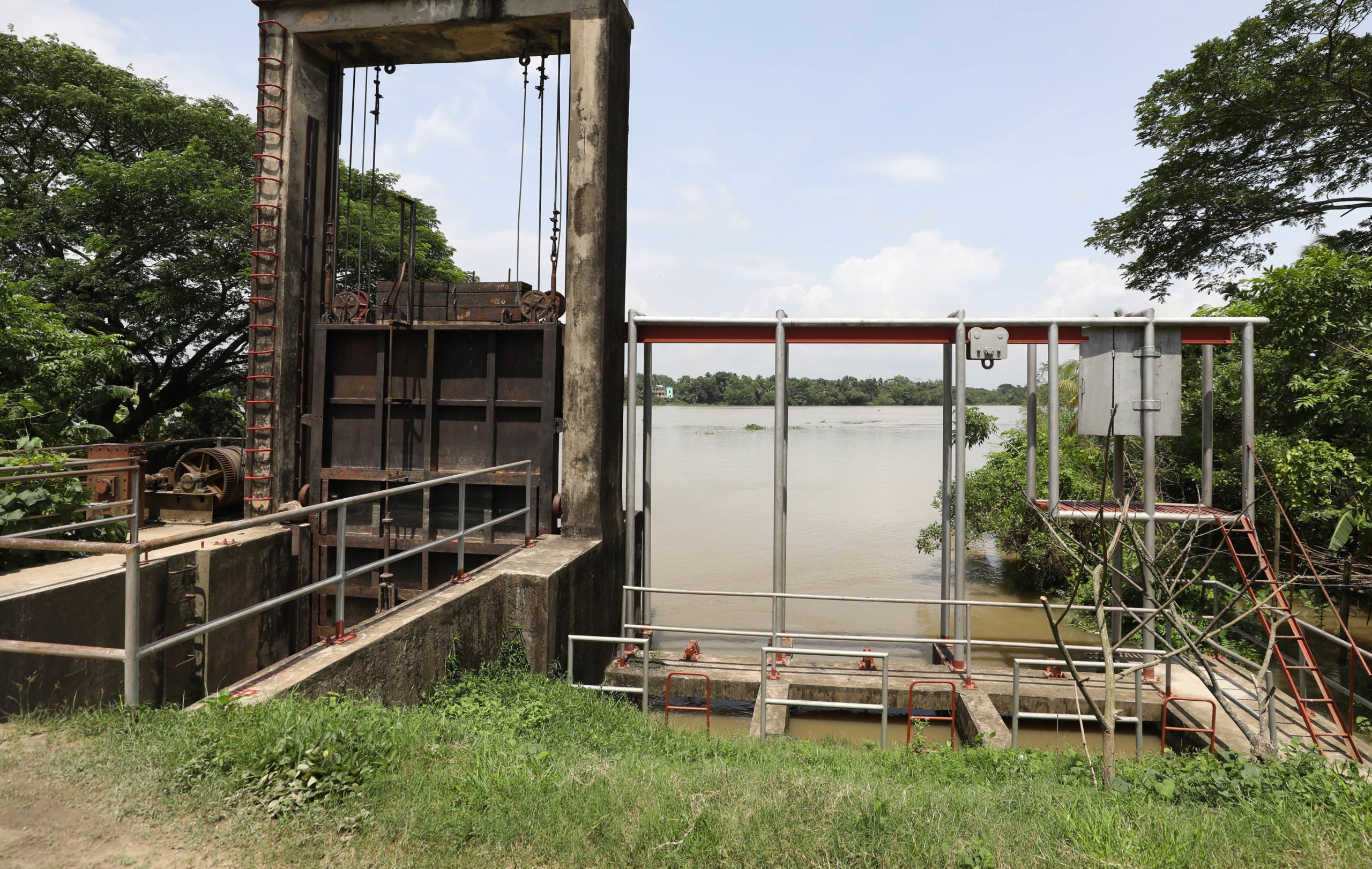 A sluice gate at the mouth of a canal connected to the Halda River