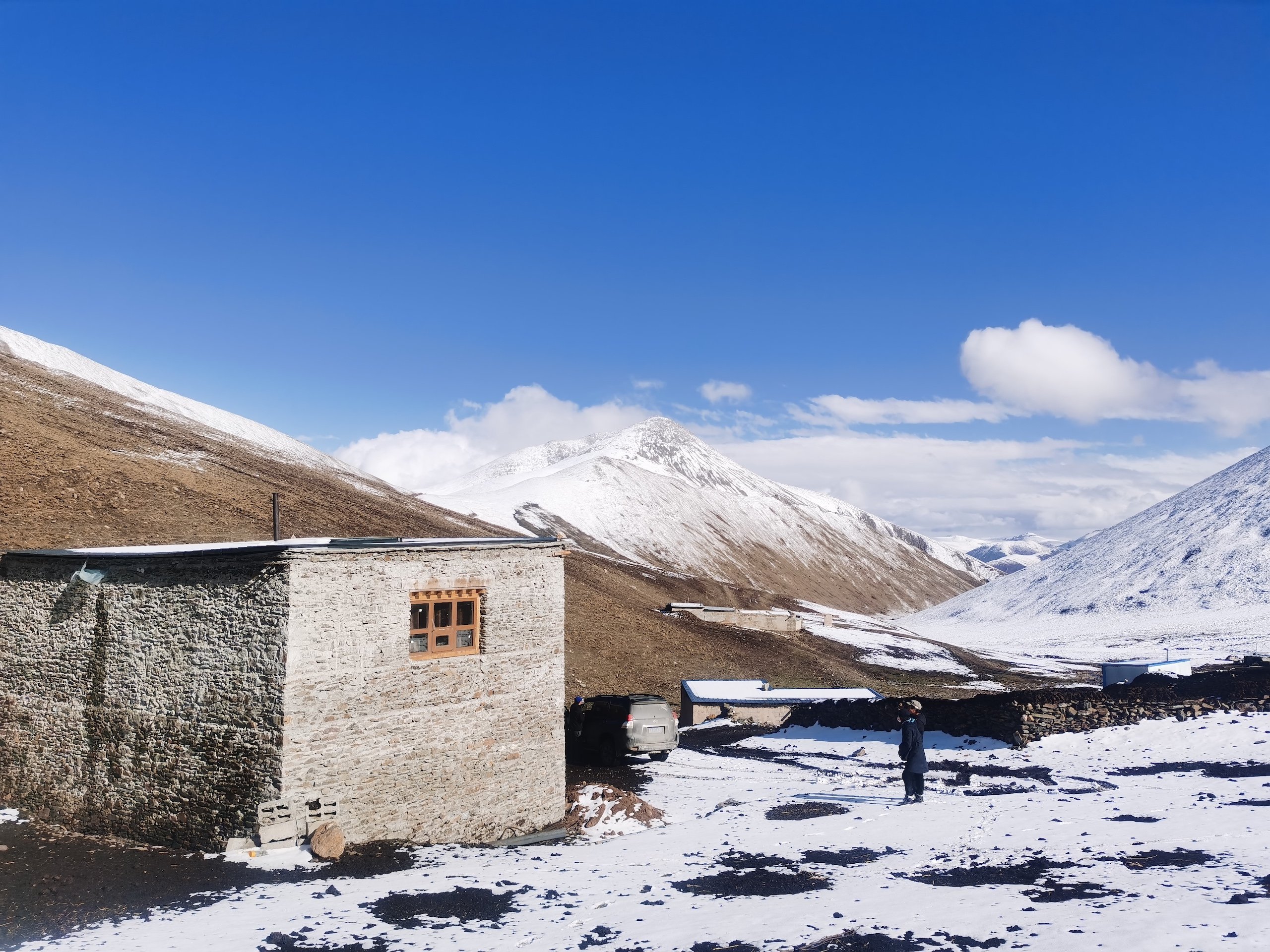 <p>A pilot “bear-proof house” in Ganda village, Qinghai province (Image: Snowland Great Rivers Environmental Protection Association)</p>