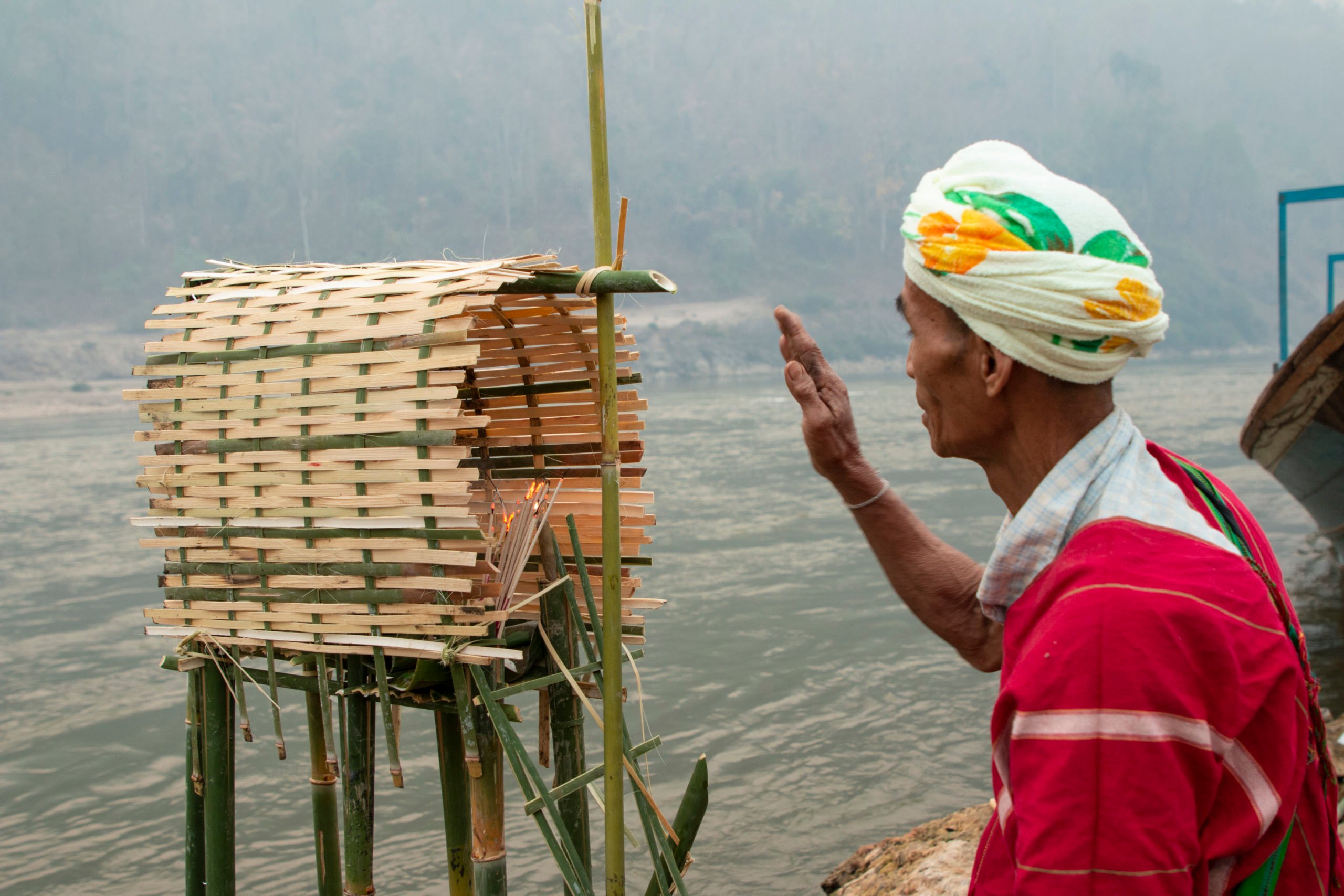 <p>A river spirit ceremony on the banks of the Salween River, in Karen state (Image © Saw Mort / Karen Environmental and Social Action Network) </p>