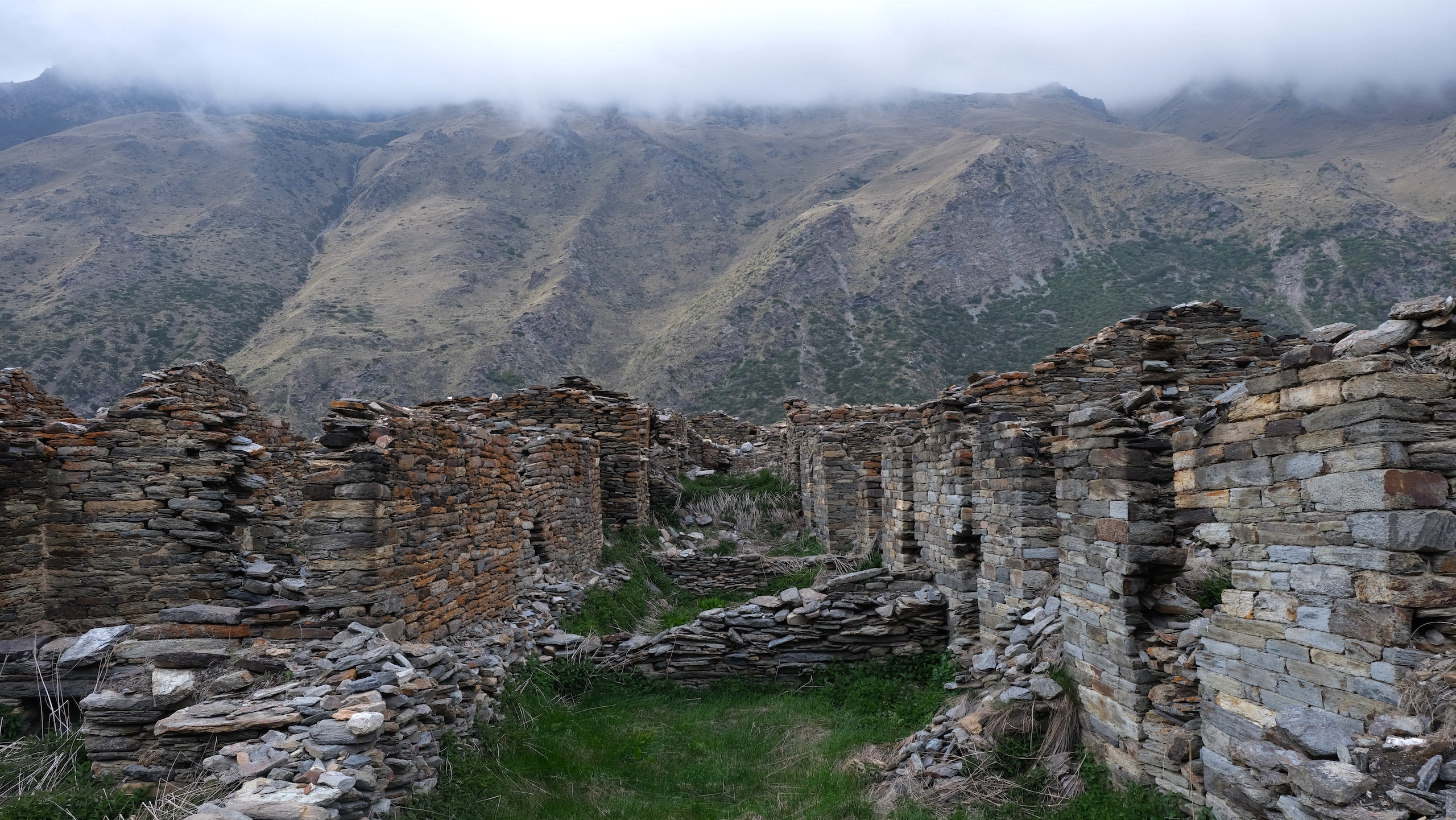 Abandoned houses in Martoli village, Johar Valley. Now mostly depopulated, only four homes are still inhabited for a portion of the year in Martoli